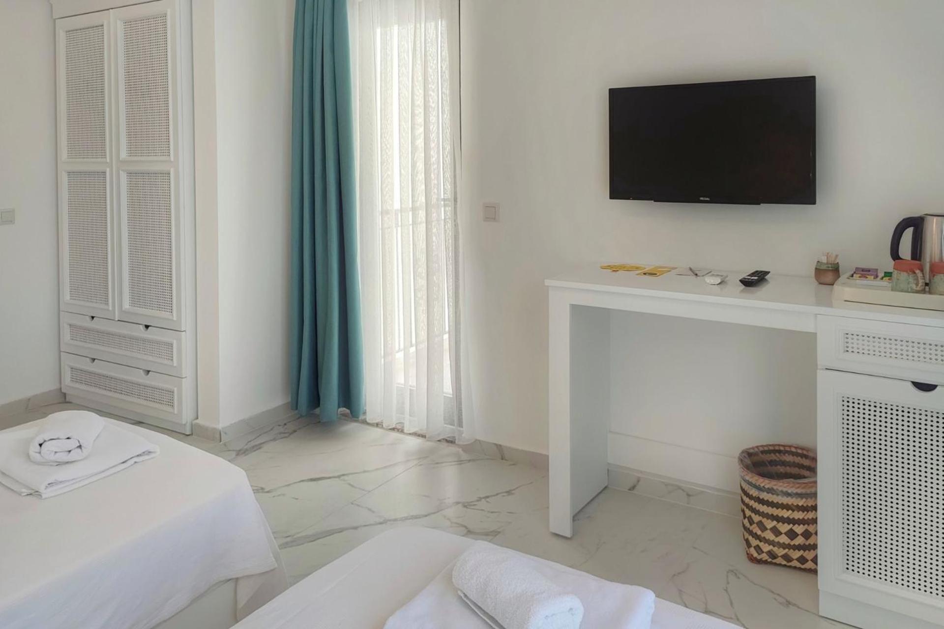 Payam Otel 4*